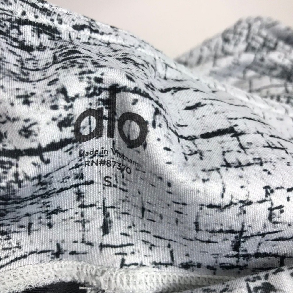 Alo Leggings White Black Crinkle Airlift Tech Lift - Picture 7 of 7
